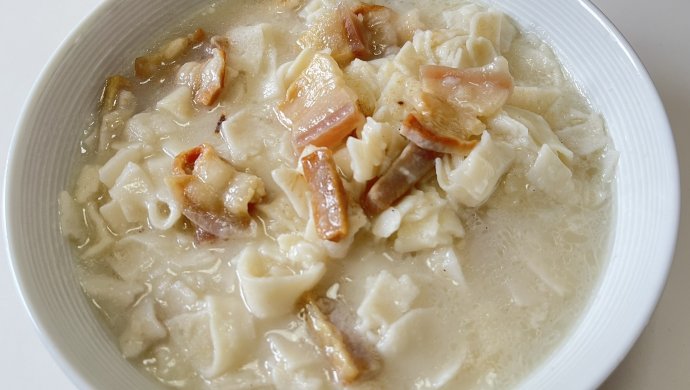 Recipe for Cured Pork, Glutinous Rice Cake, and Bean Thread Noodle Soup