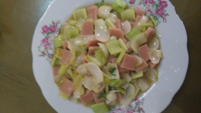 Stir-fried Lily and Celery