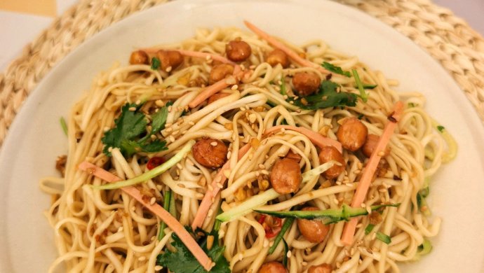 Refreshing Summer Cold Noodles